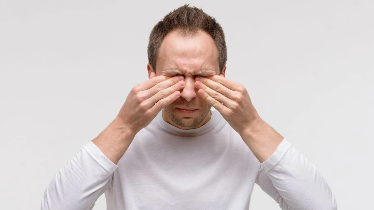 10 درمان خانگی برای خارش چشم