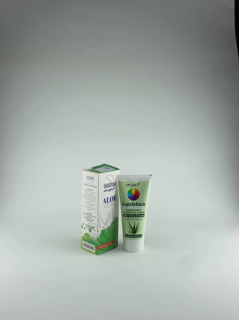 کرم مرطوب کننده آلوئه ورا کندلوس